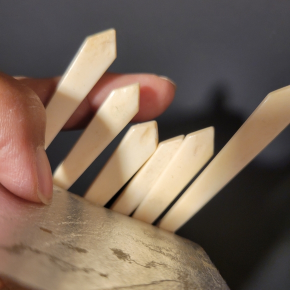 Vintage Carved Hand Painted Bone Appetizer Fork Set of 6 - Picture 6 of 6